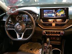 نيسان ألتيما